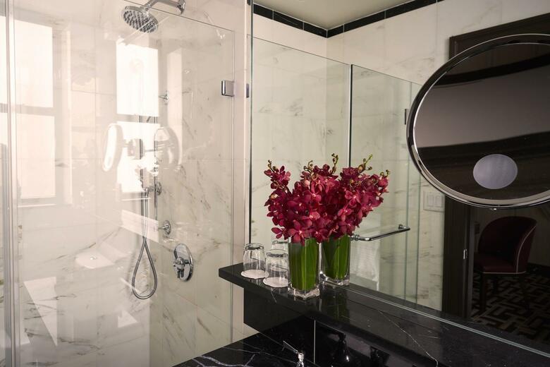 Hotel The Iroquois New York
