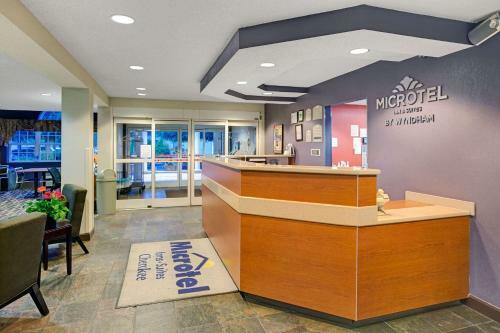 Hotel Microtel Inn & Suites By Wyndham Cherokee