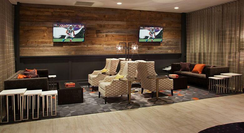 Hotel Crowne Plaza Charlotte Executive Park