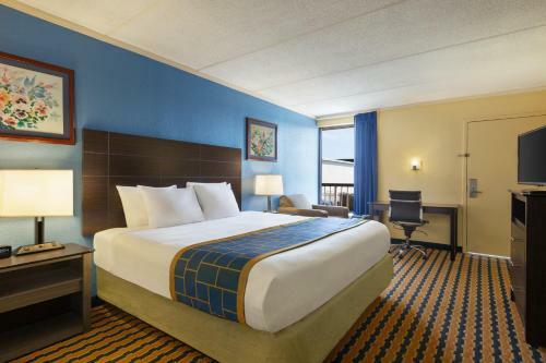 Hotel Days Inn