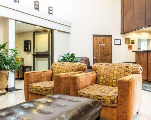 Hotel Quality Inn & Suites Coliseum