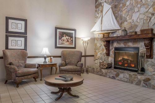 Motel Days Inn & Suites - Lexington