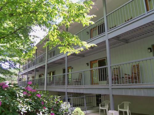 Motel Four Seasons Inn