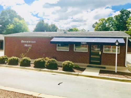 Brookwood Motel