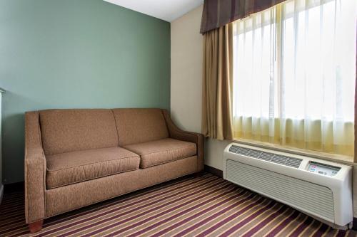 Hotel Comfort Inn And Suites Crabtree