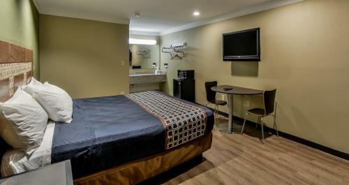 Motel Knights Inn Raleigh