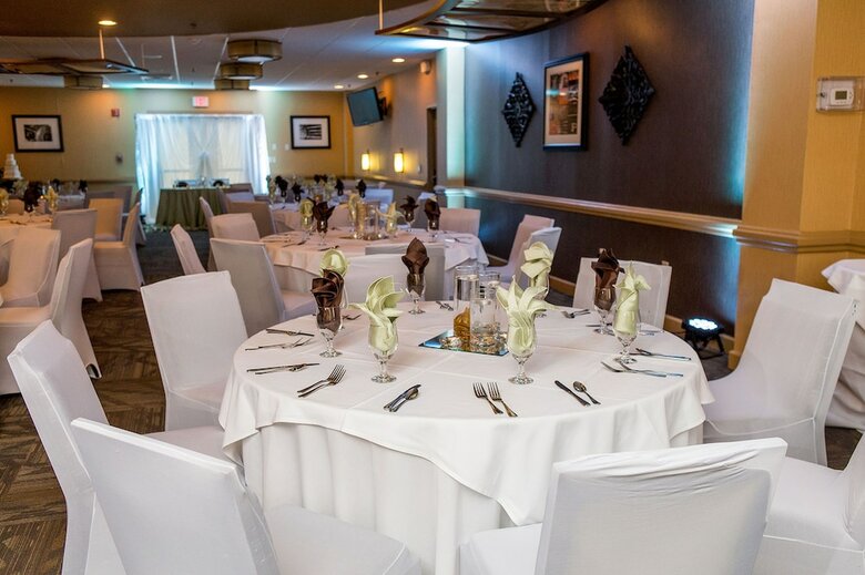 Doubletree By Hilton Hotel Raleigh - Brownstone - University