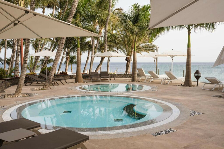 Hotel Fariones