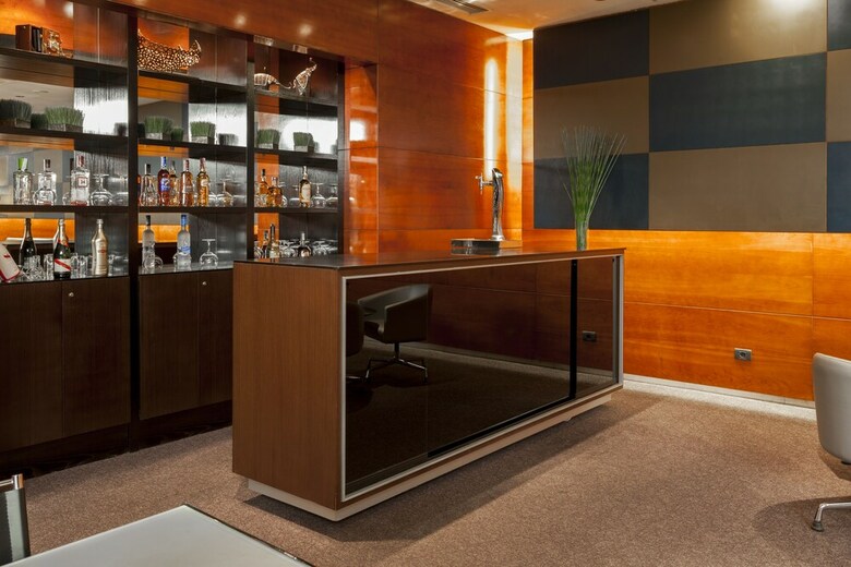 AC Hotel Le�n San Antonio By Marriott