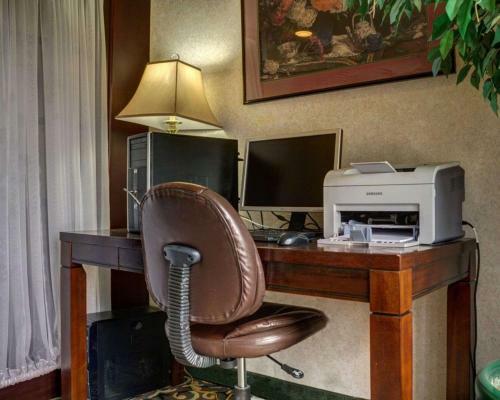 Hotel Rodeway Inn Grand Forks