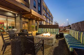 Hotel Home2 Suites By Hilton Fargo