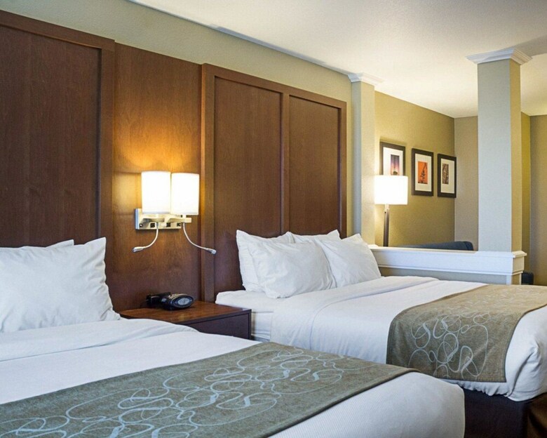 Hotel Comfort Suites Minot