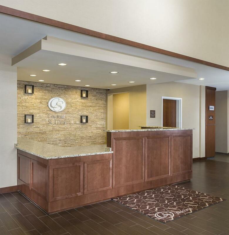 Hotel Comfort Suites Fargo
