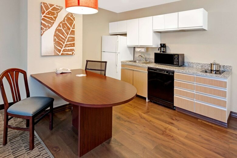 Hotel Hawthorn Suites Cincinnati Blue Ash