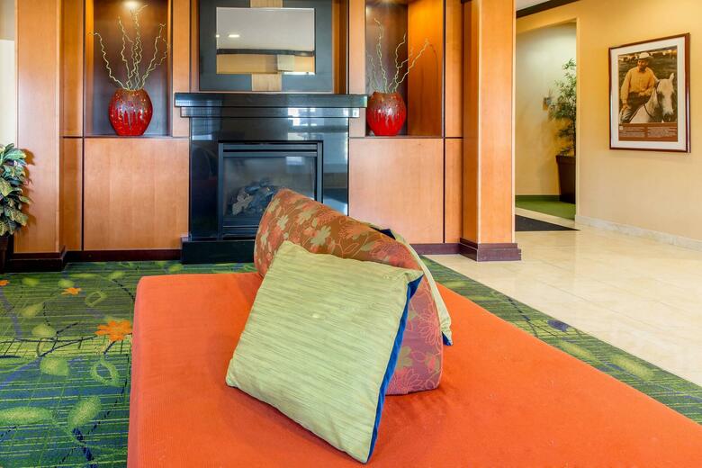 Hotel Fairfield Inn & Suites Canton