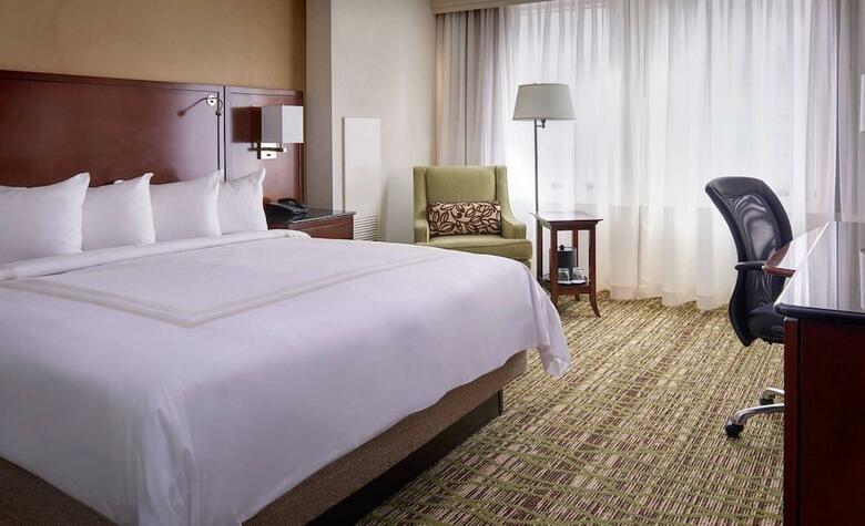 Hotel Cleveland Marriott Downtown At Key Center