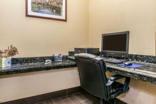 Hotel Comfort Suites Miamisburg