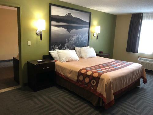 Hotel Super 8 By Wyndham Lagrande