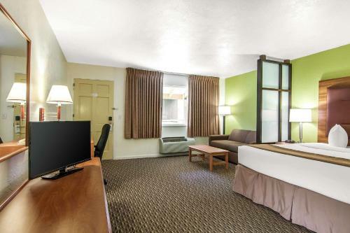Hotel Quality Inn & Suites At Coos Bay