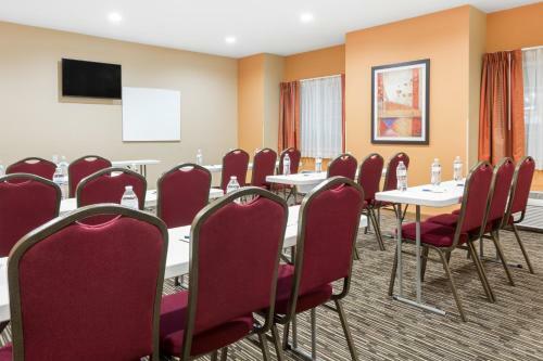 Posada Microtel Inn And Suites By Wyndham Anderson Sc