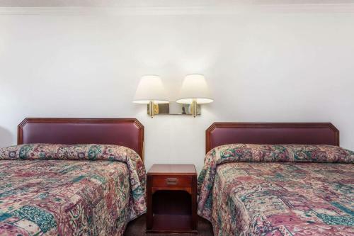 Hotel Knights Inn - Columbia