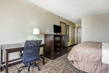 Clarion Hotel At Carowinds