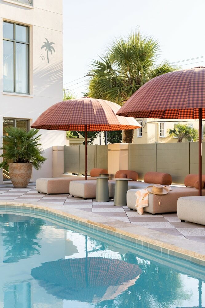 Hotel King Charles Inn