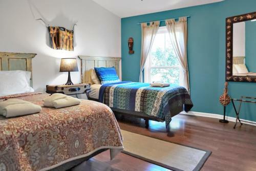 510 W Ashley-mountain To Sea