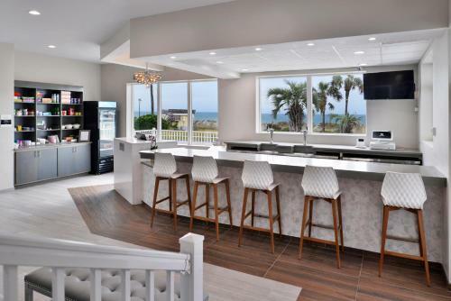 Posada Cabana Shores Inn