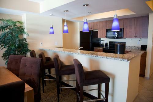 Hotel Towers At North Myrtle Beach