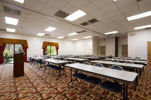 Motel Baymont Inn & Suites Crossville