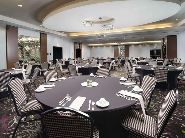 Hotel Doubletree By Hilton Chattanooga Downtown