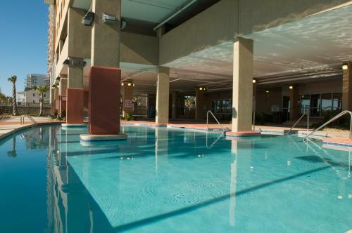 Hotel Bahama Sands Luxury Condominiums