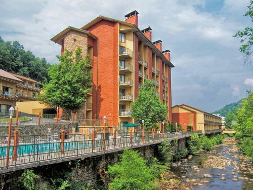 Hotel River Terrace Resort & Convention Center