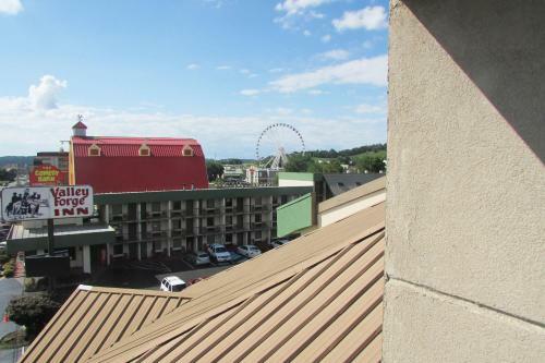 Arbors At Island Landing Hotel & Suites