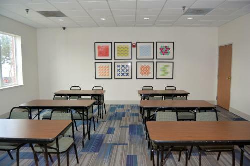 Holiday Inn Express Hotel And Suites Abilene