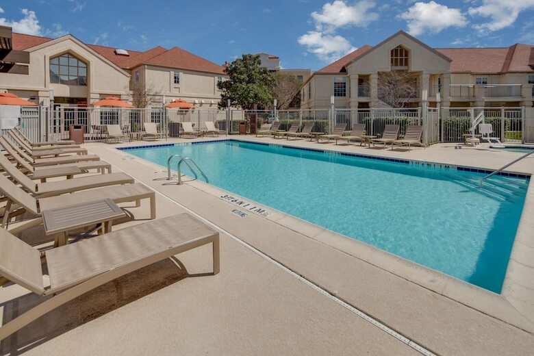 Posada Hyatt House Dallas/addison