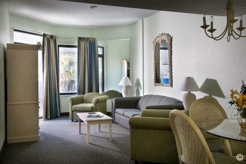 Hotel Beach Colony Resort