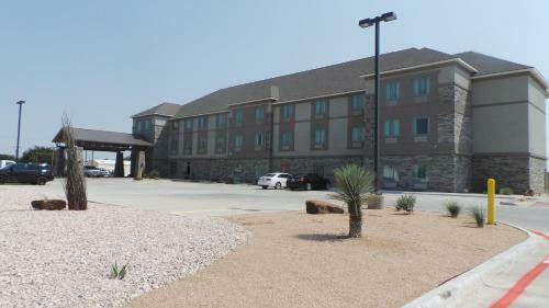 Hotel Oakwood Suites