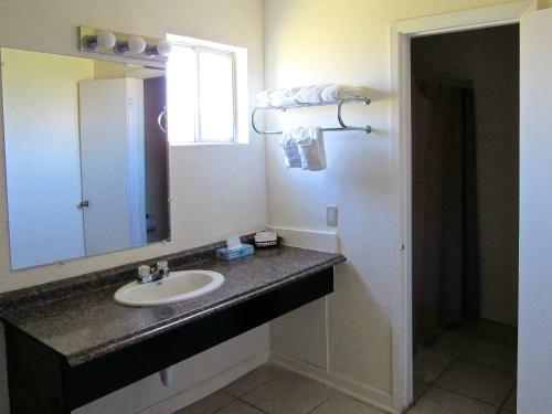 Motel Alvin Extended Stay