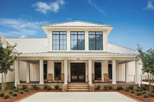 Hotel Royale Palms By Hilton