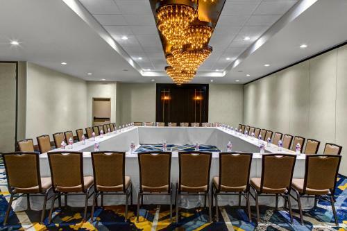 Hotel Doubletree By Hilton Arlington Dfw South