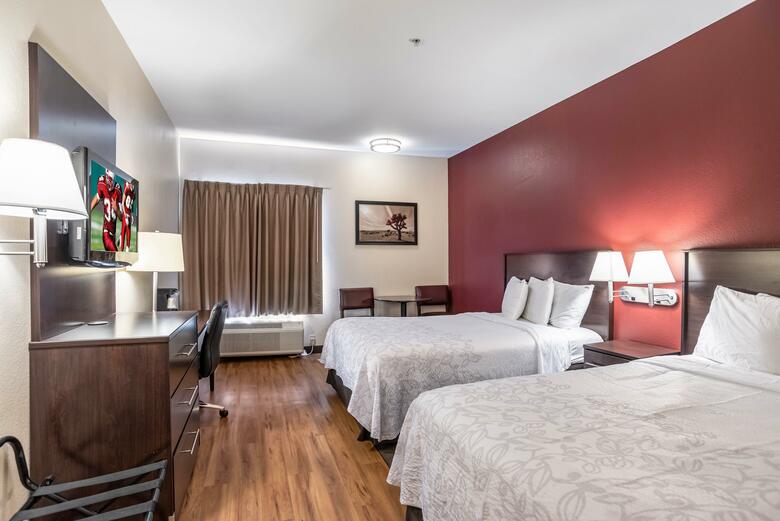 Hotel Red Roof Plus Austin South