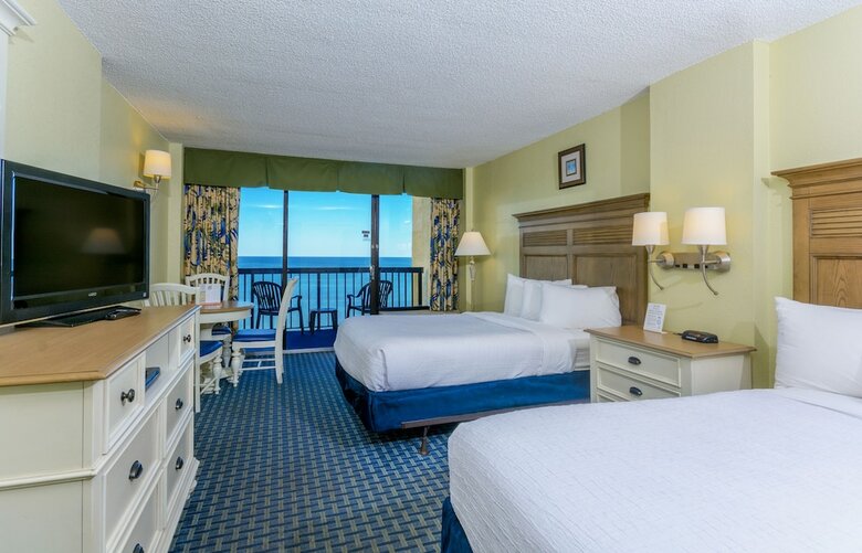 Hotel Compass Cove