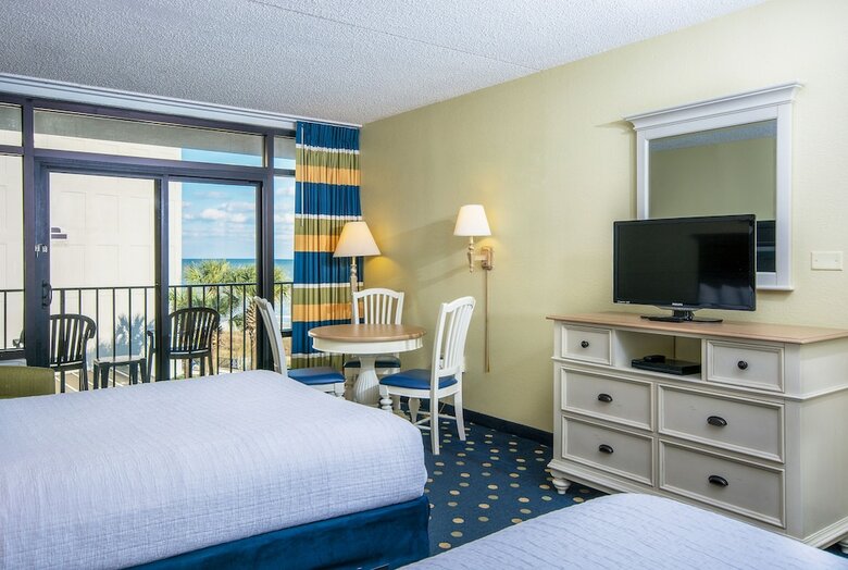 Hotel Compass Cove