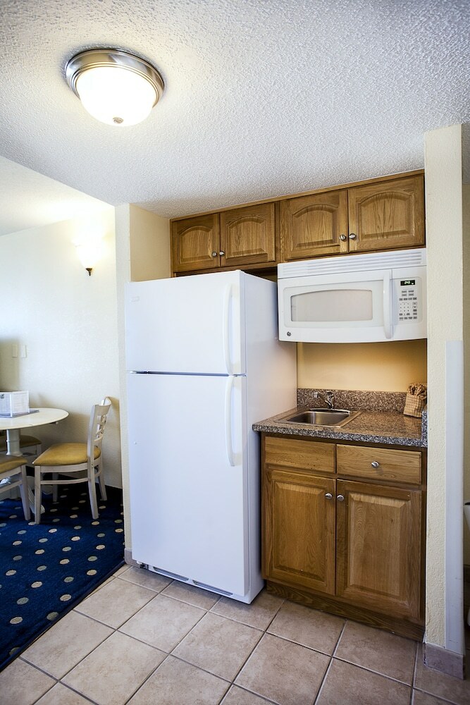 Hotel Compass Cove