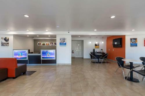 Motel 6 Bryan Tx