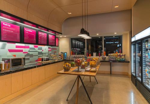 Hotel Aloft College Station