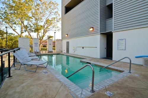 Hotel Baymont By Wyndham Columbus