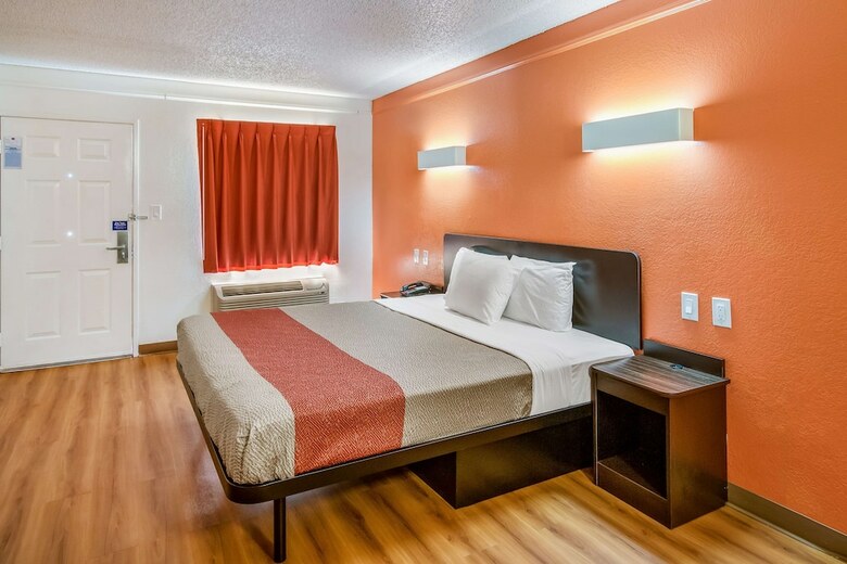 Hotel Motel 6 Euless - Dfw West